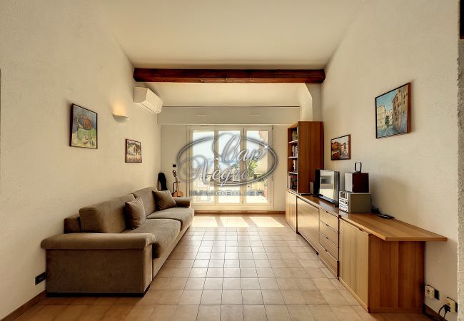 Ferienwohnung in Rayol-Canadel-sur-Mer - Appartement T2 pour 4 personnes, grande terrasse vue mer 