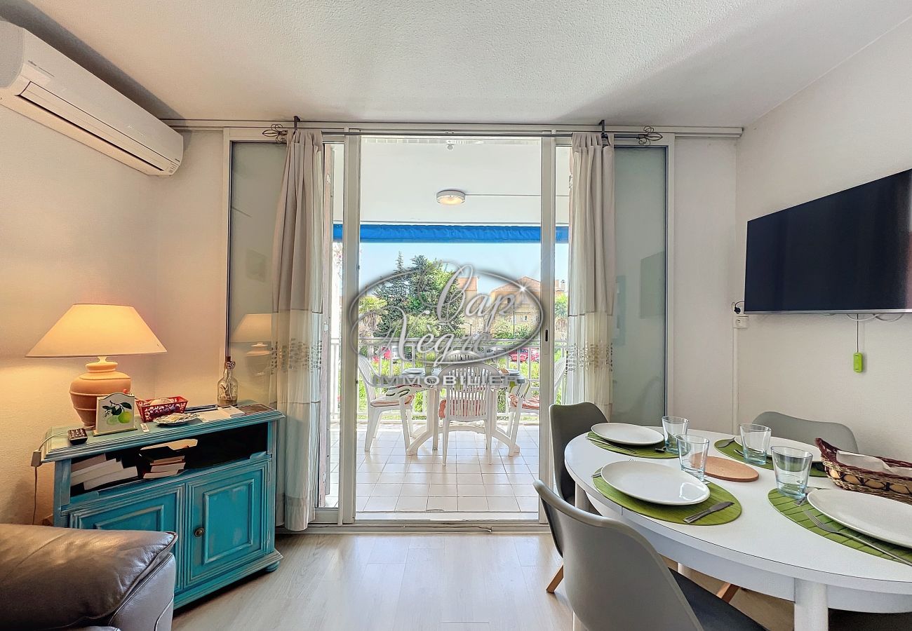 Ferienwohnung in Le Lavandou - Appartement pour 4 personnes à 150m de la plage de Cavalière