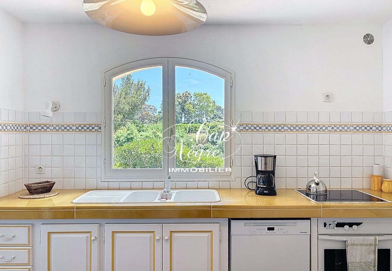Villa in Rayol-Canadel-sur-Mer - 171