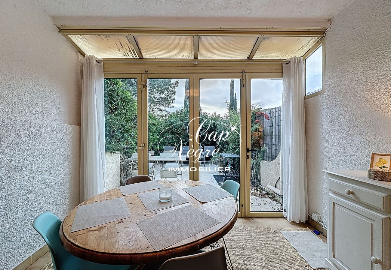 Ferienwohnung in Le Lavandou - 187