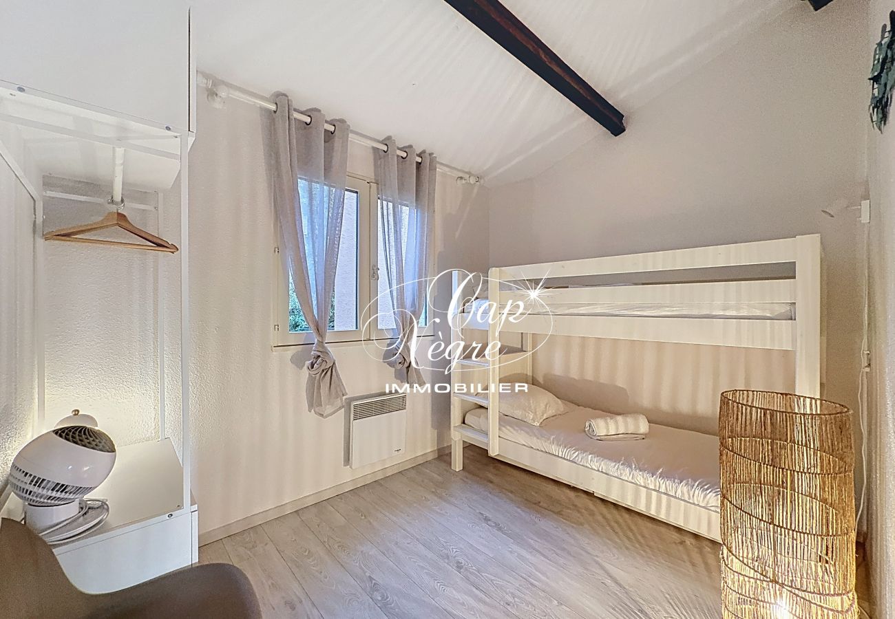 Ferienwohnung in Le Lavandou - 187