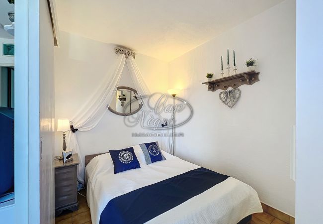 Apartment in Rayol-Canadel-sur-Mer - 027 Apartment in Rayol-Canadel-sur-Mer - 027