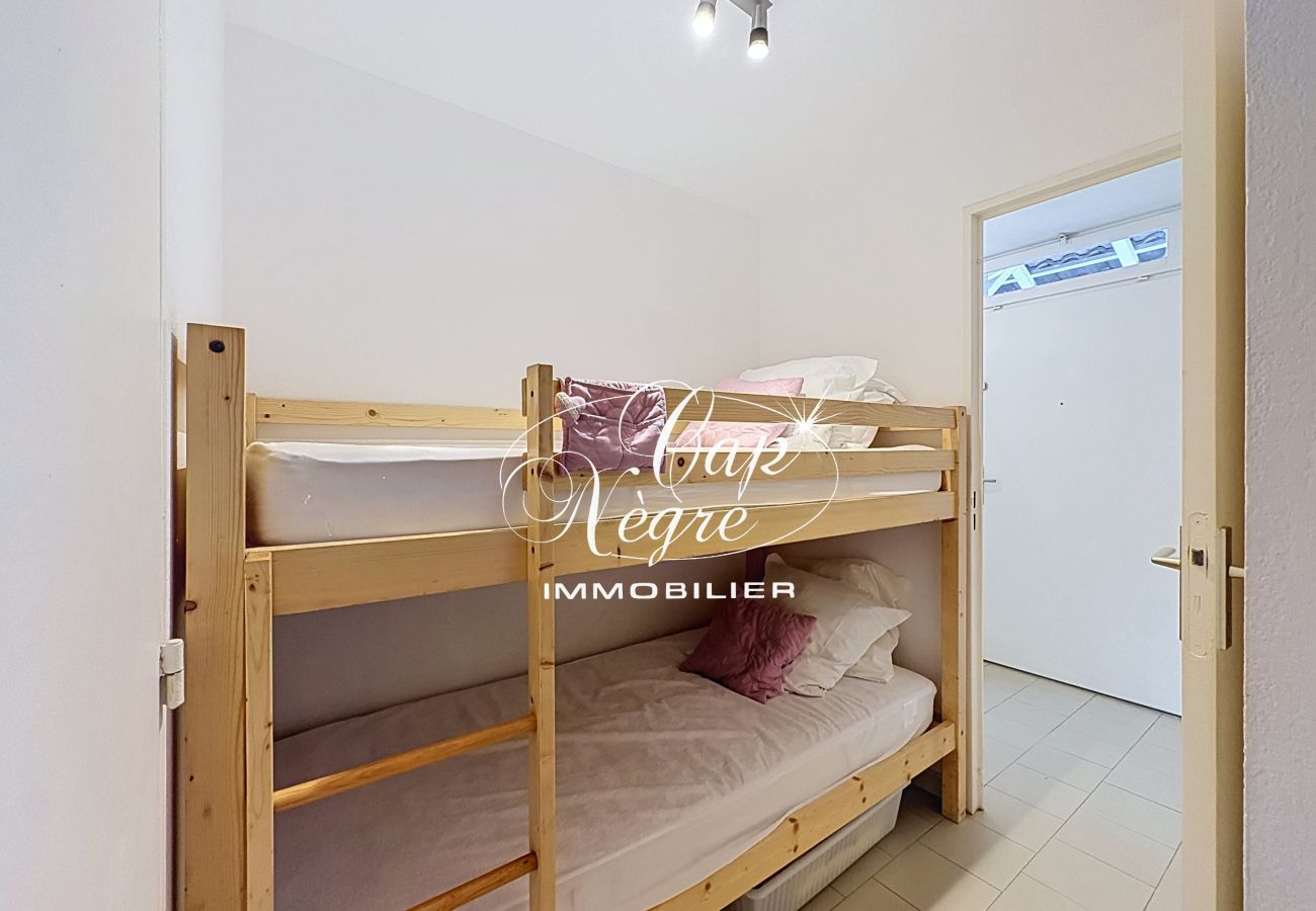 Apartment in Le Lavandou - 107