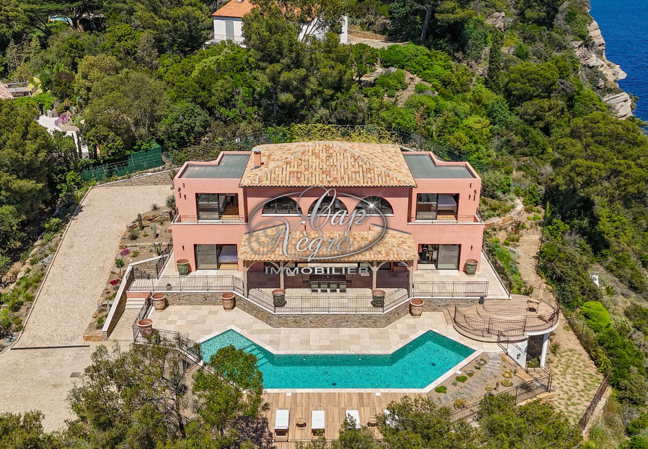 Modern house with a pool on the French Riviera