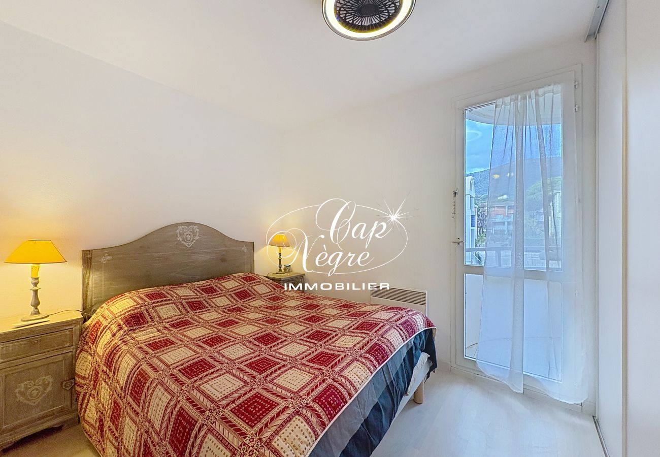 Apartment in Le Lavandou - 160