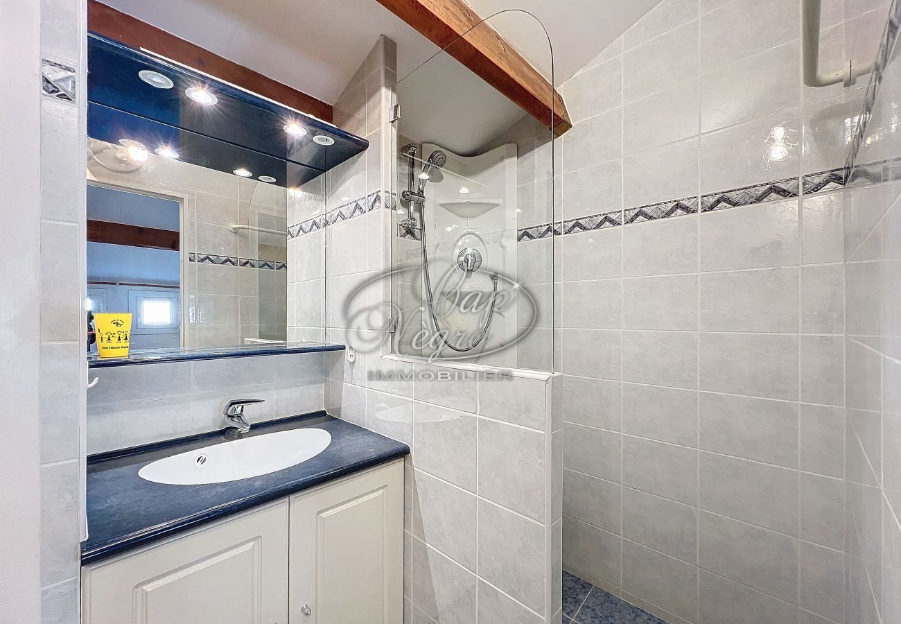 Apartment in Le Lavandou - 162