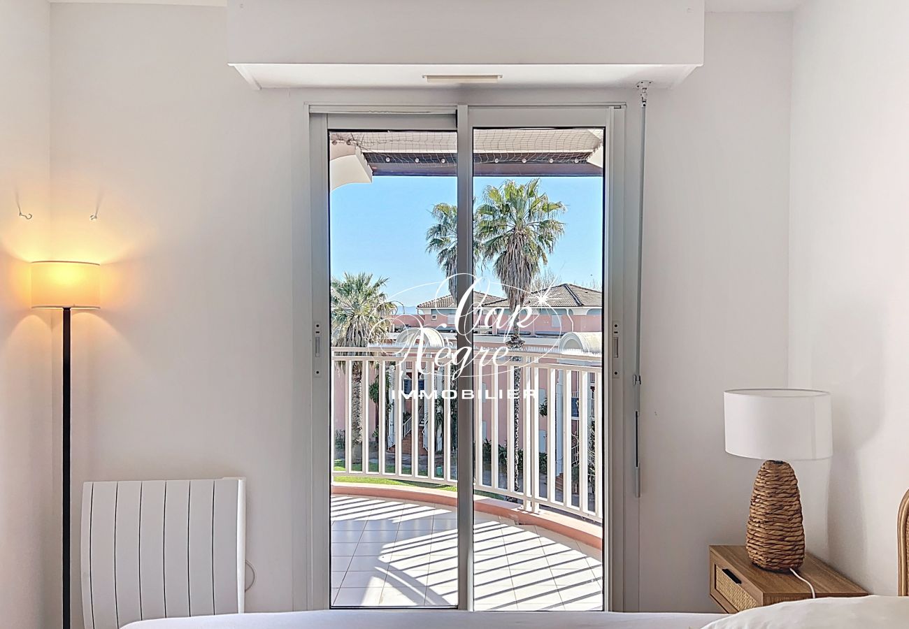 Apartment in Le Lavandou - 169