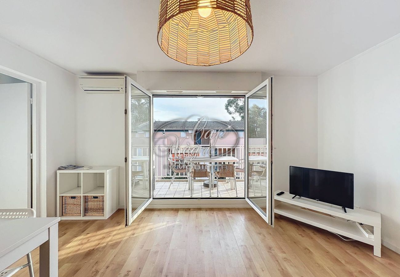 Apartment in Le Lavandou - 175