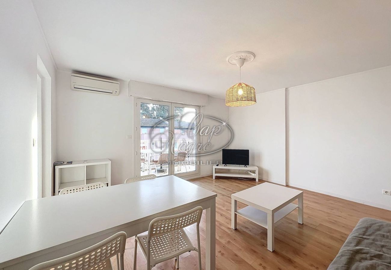 Apartment in Le Lavandou - 175