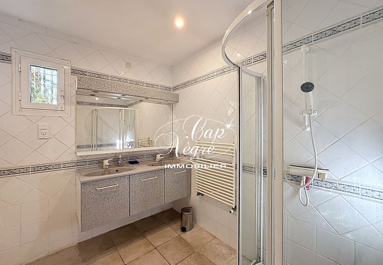 Villa in Rayol-Canadel-sur-Mer - 183