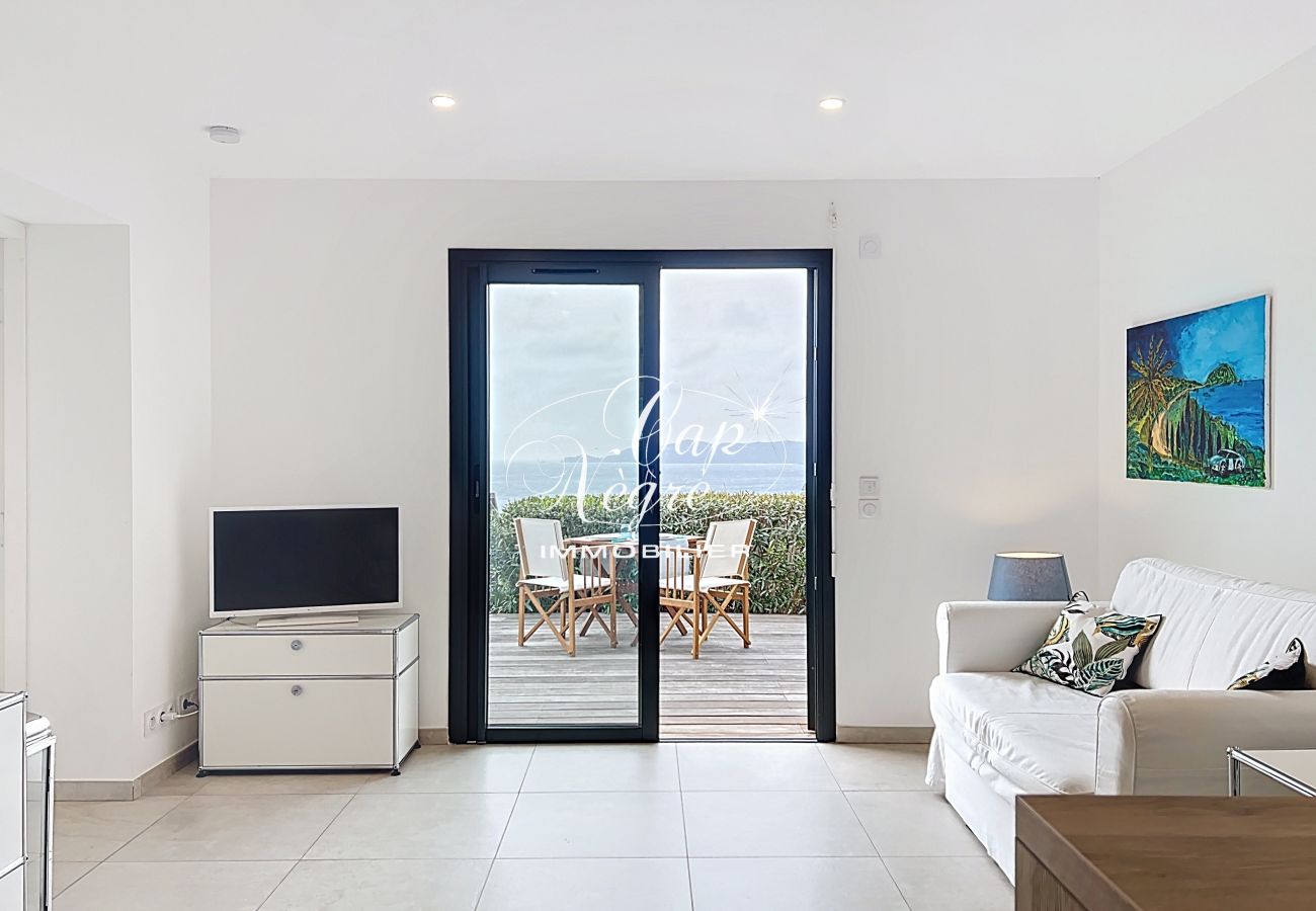 Apartment in Le Lavandou - 182