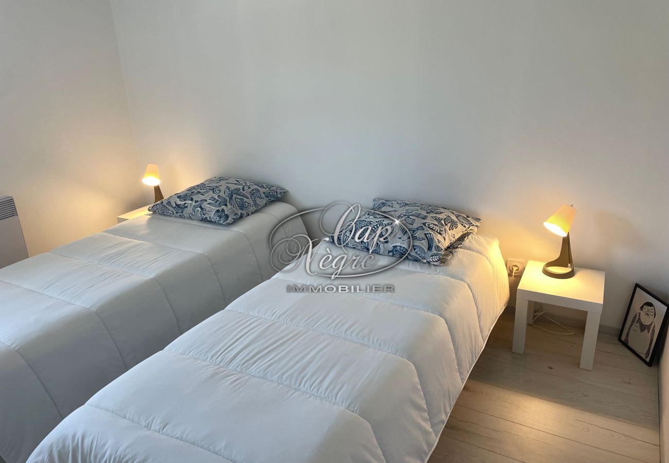 Apartment in Le Lavandou - 185