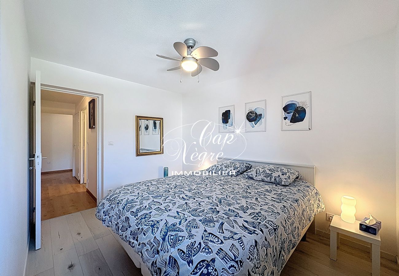 Apartment in Le Lavandou - 185