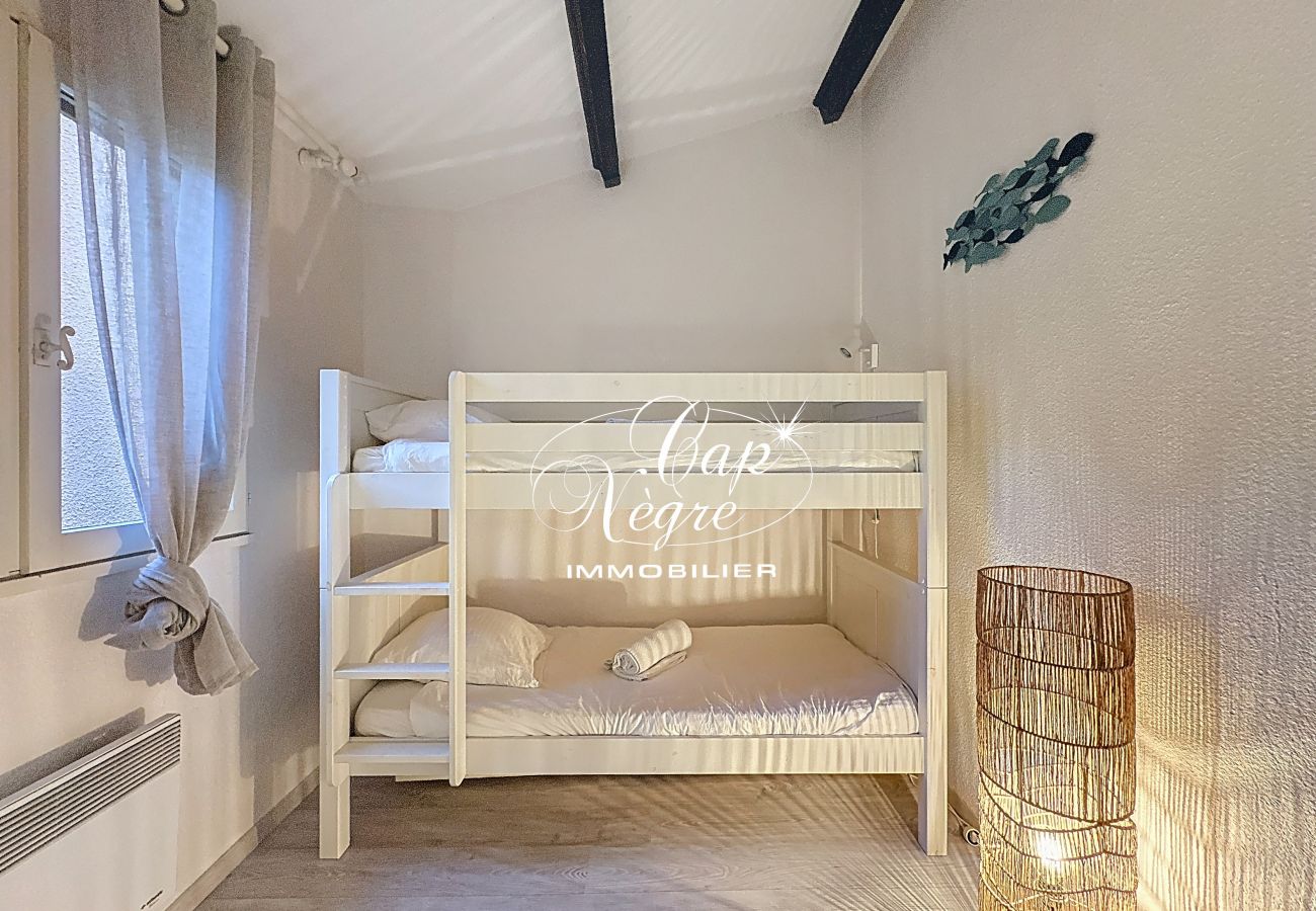 Apartment in Le Lavandou - 187