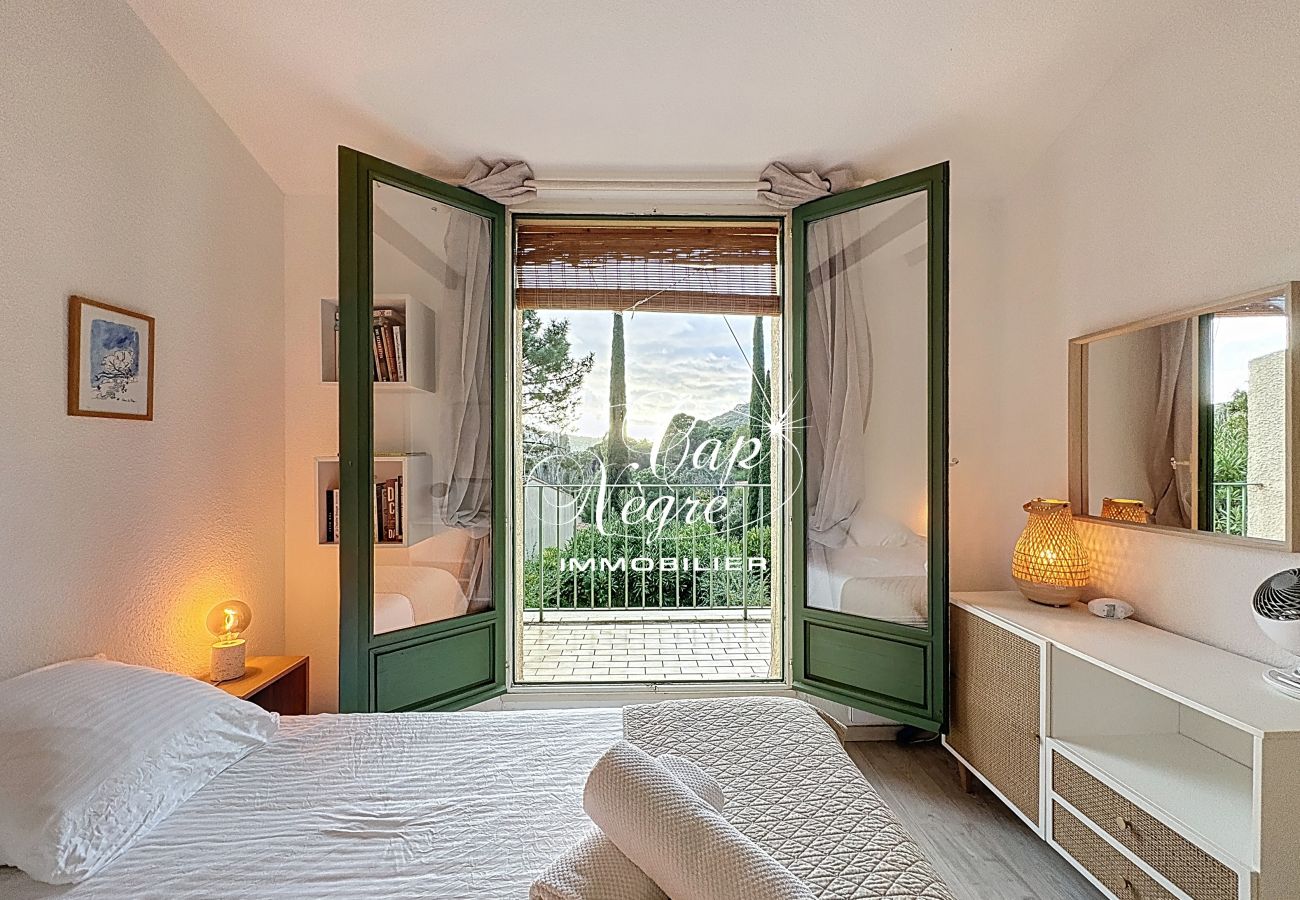 Apartment in Le Lavandou - 187