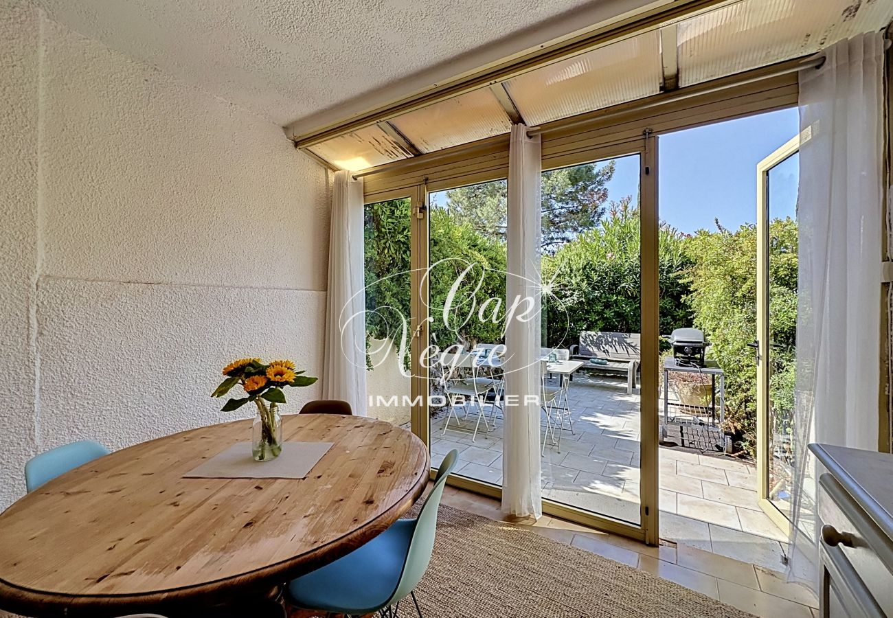 Apartment in Le Lavandou - 187