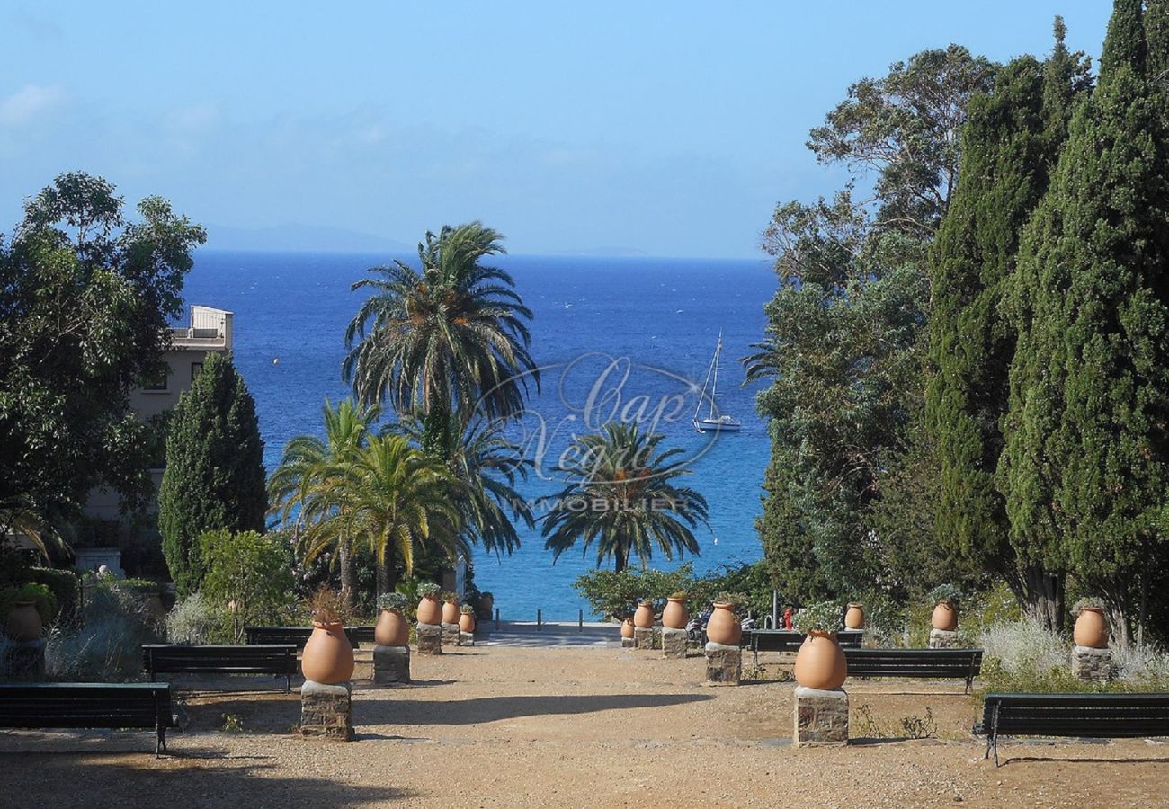 Appartement à Rayol-Canadel-sur-Mer - 033