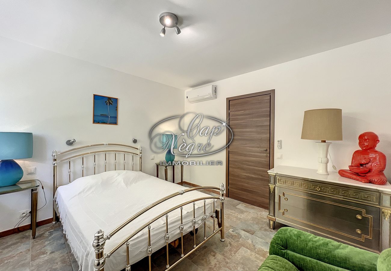 Villa à Le Lavandou - 086