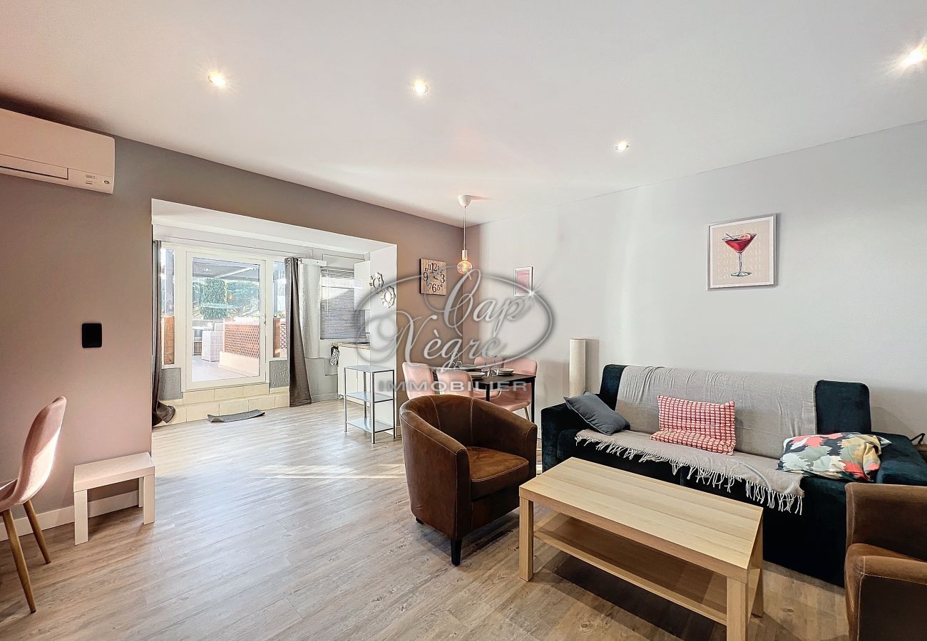 Appartement à Le Lavandou - 164