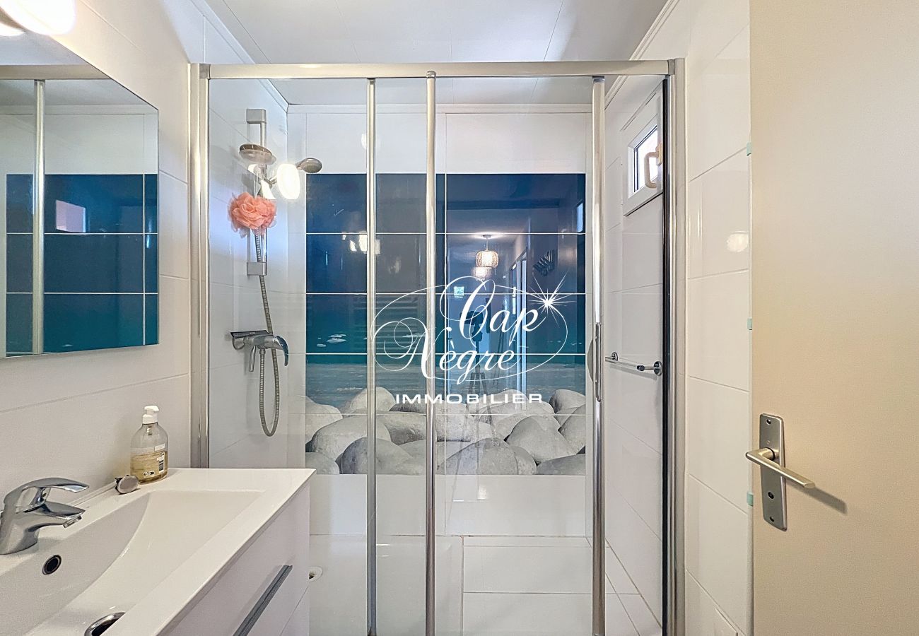 Appartement à Le Lavandou - 169