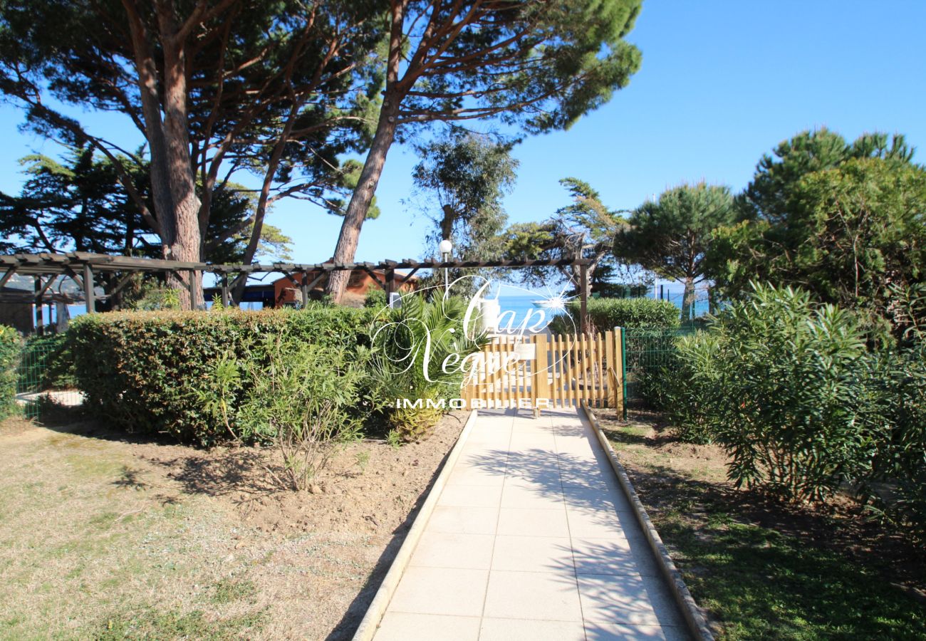 Appartement à Le Lavandou - 173