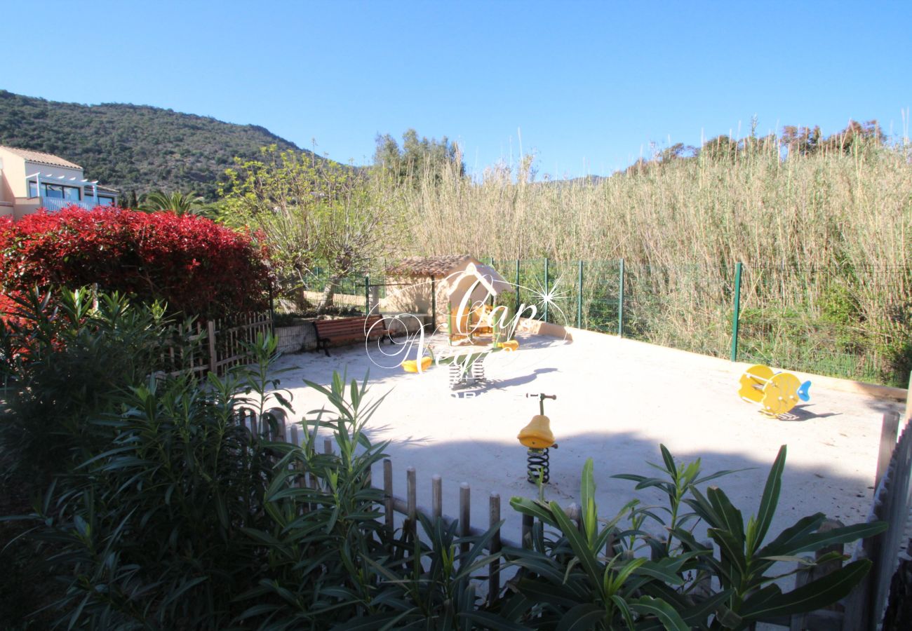 Appartement à Le Lavandou - 173