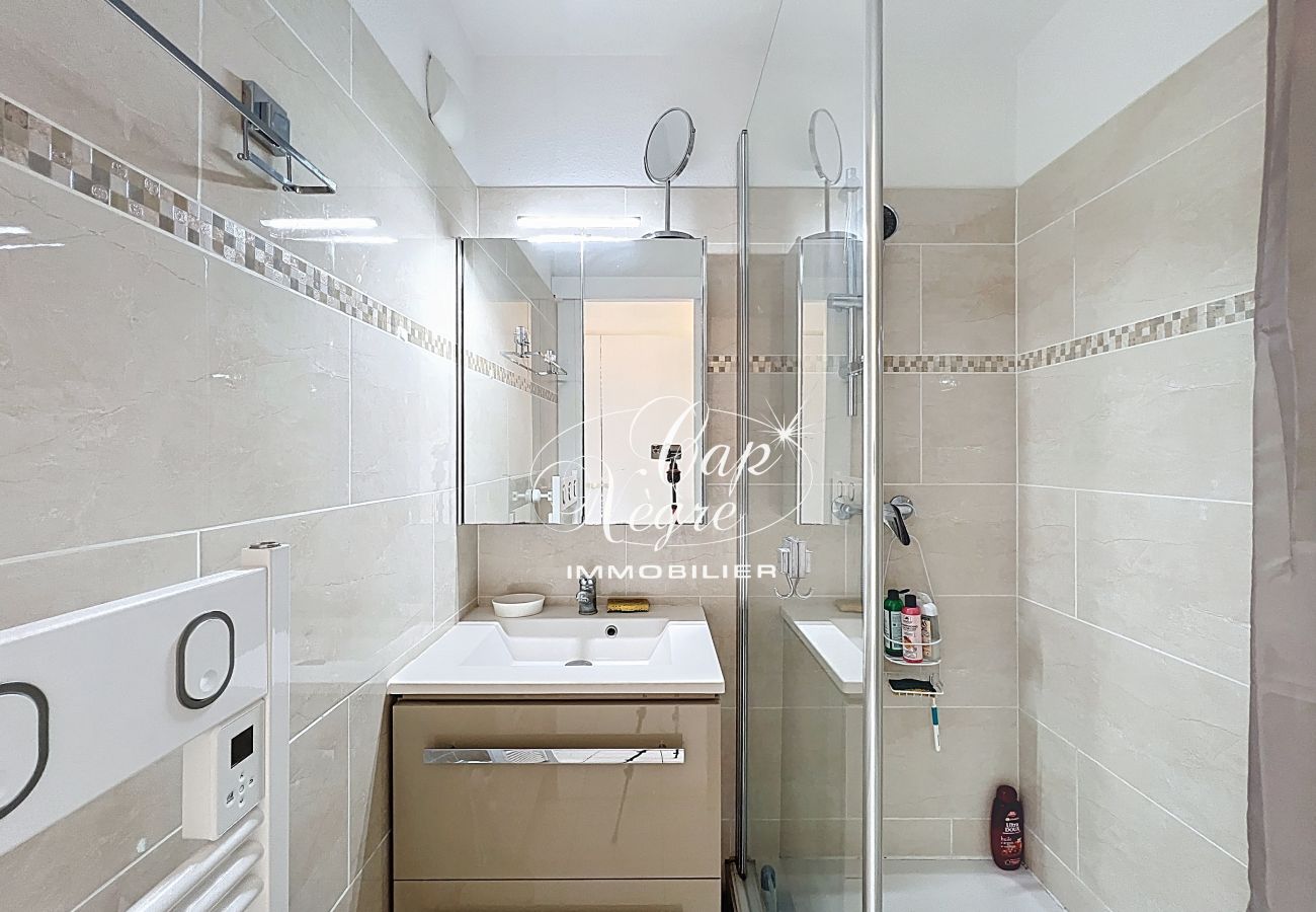 Appartement à Le Lavandou - 172