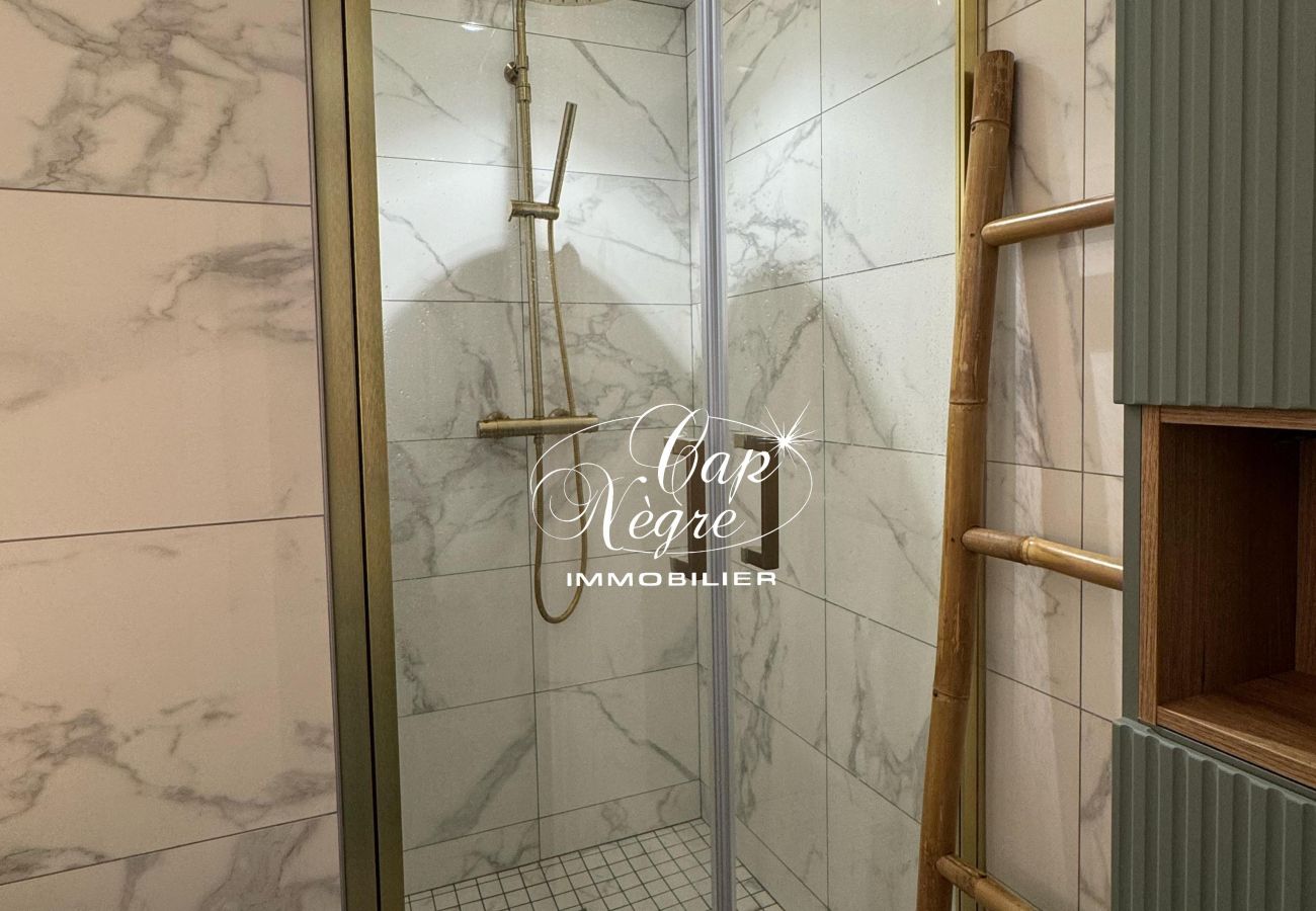 Appartement à Le Lavandou - 174