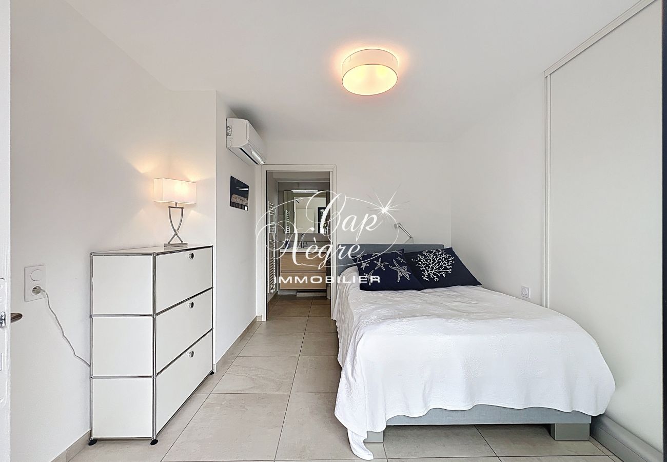 Appartement à Le Lavandou - 182