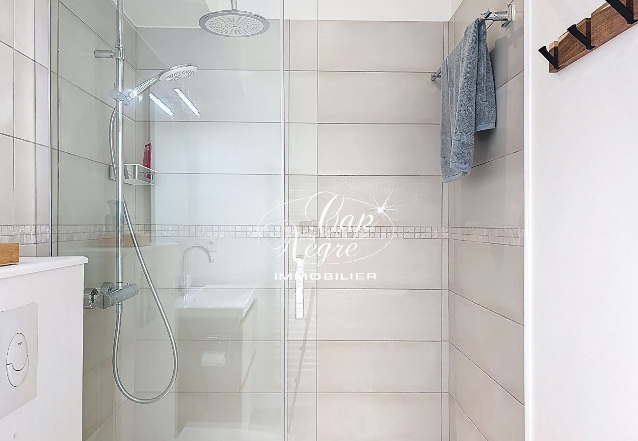 Appartement à Le Lavandou - 182