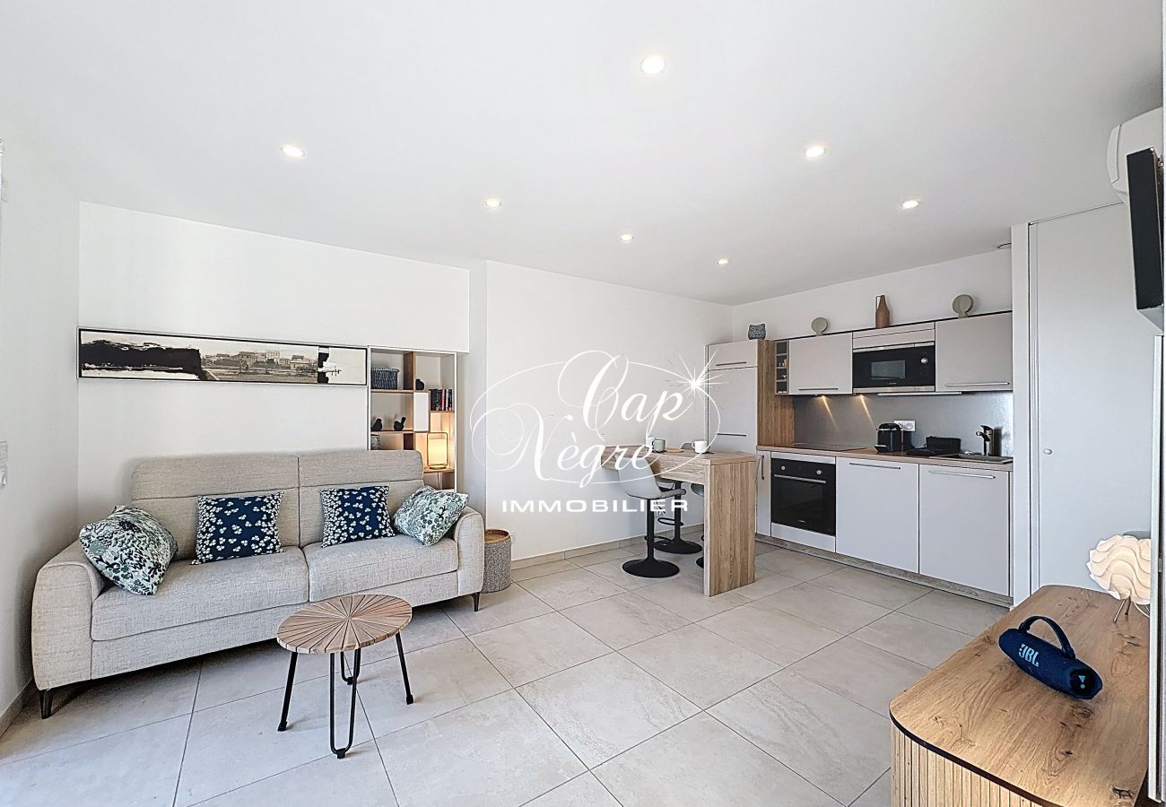 Appartement à Le Lavandou - 182