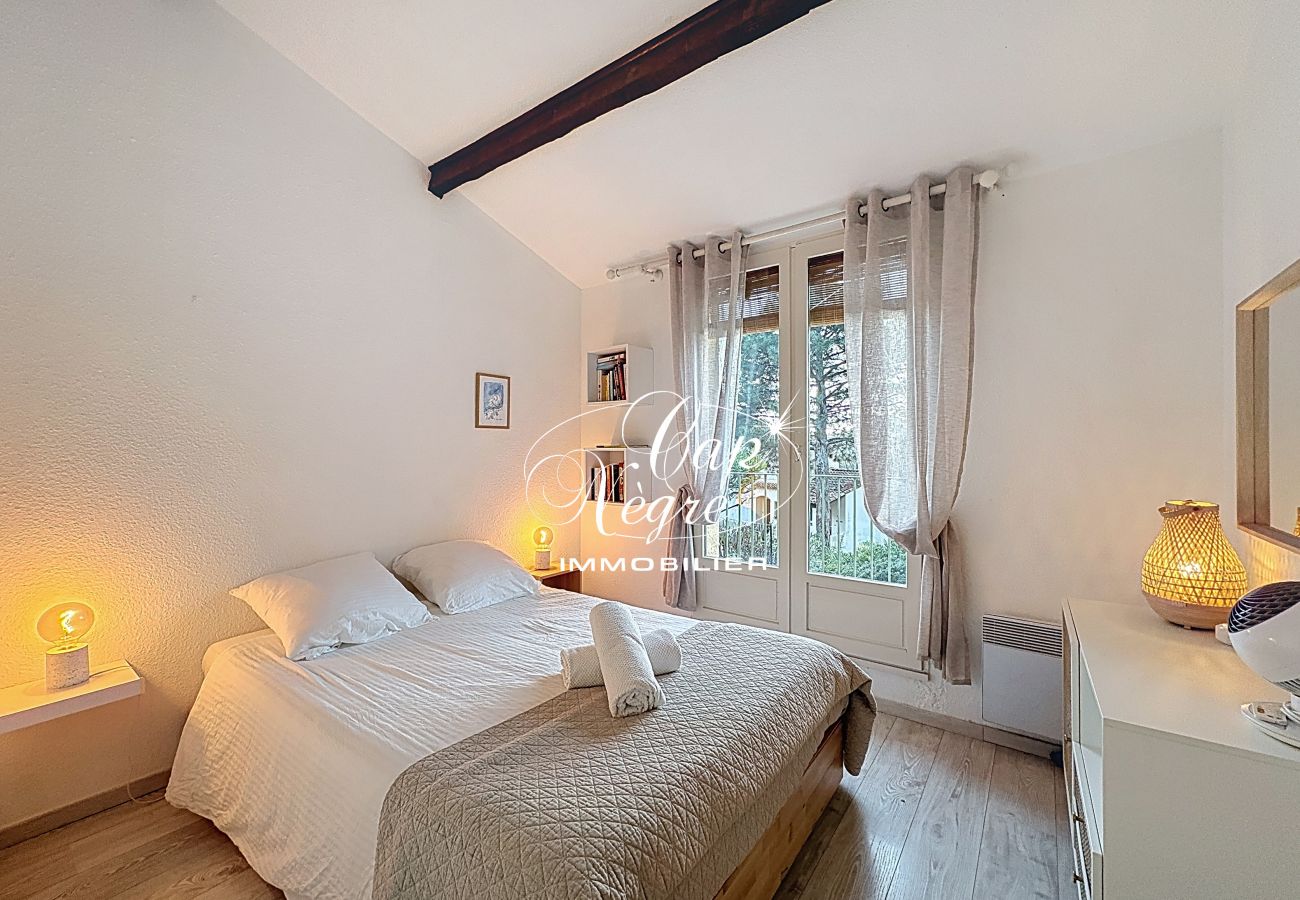 Appartement à Le Lavandou - 187