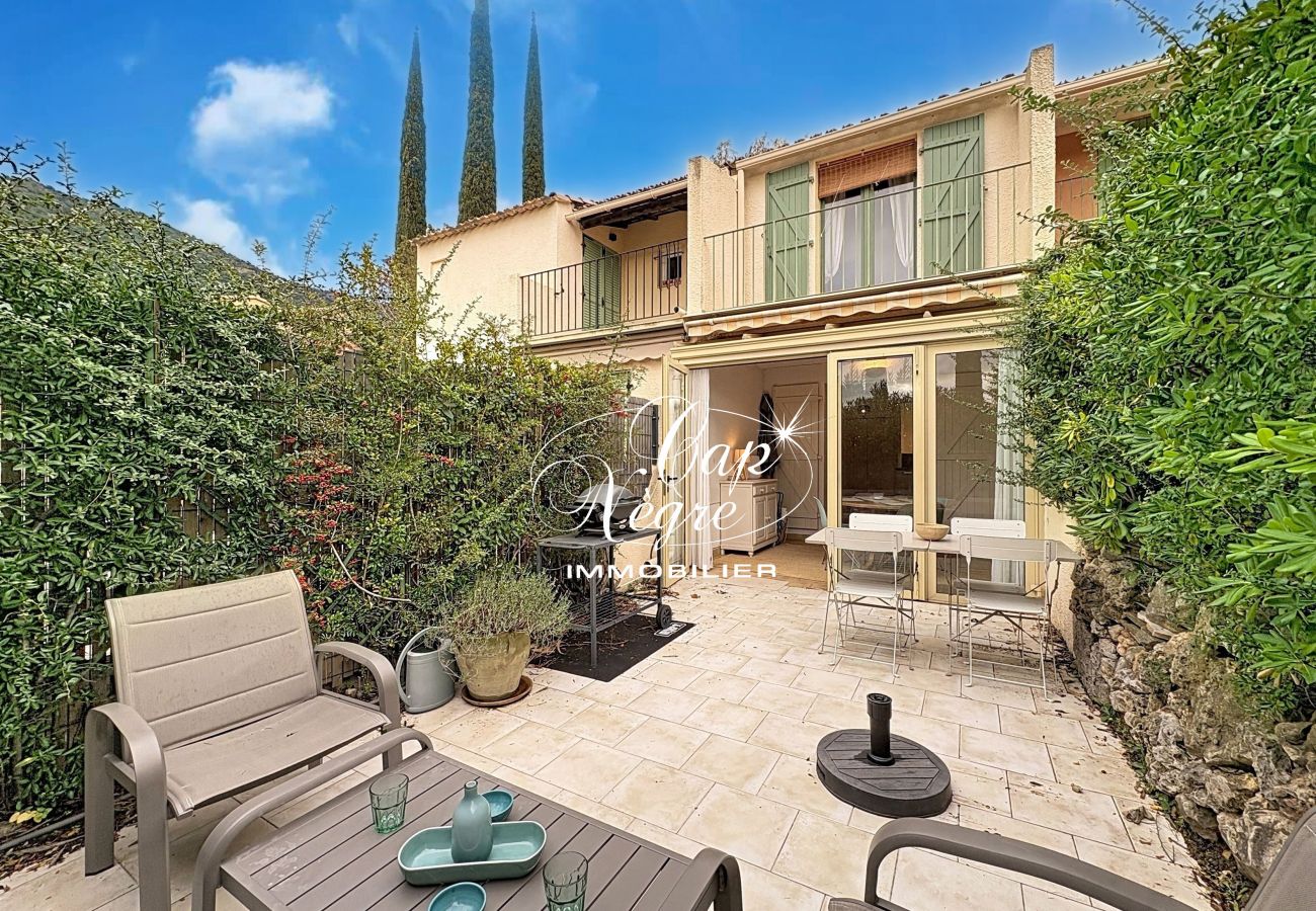 Appartement à Le Lavandou - 187