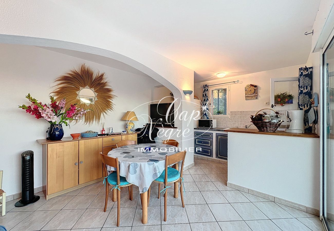 Appartement à Le Lavandou - 191